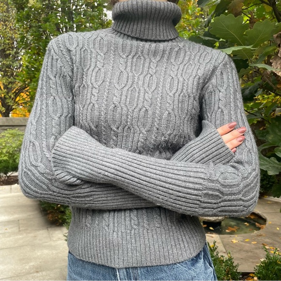 grey long sleeve turtle neck - Picture 2 of 4